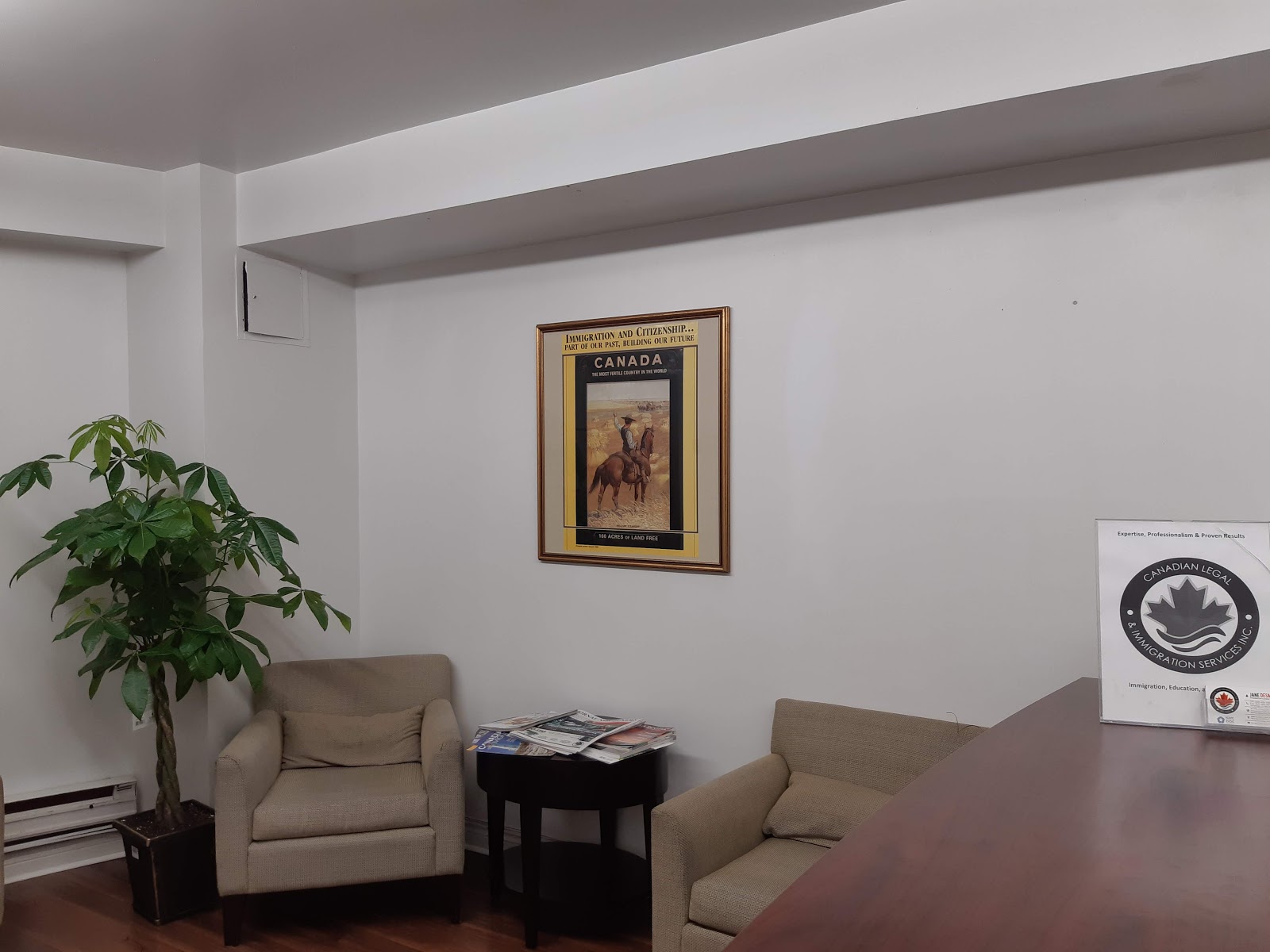 Business-Canadian-Legal-and-Immigration-Services.jpg